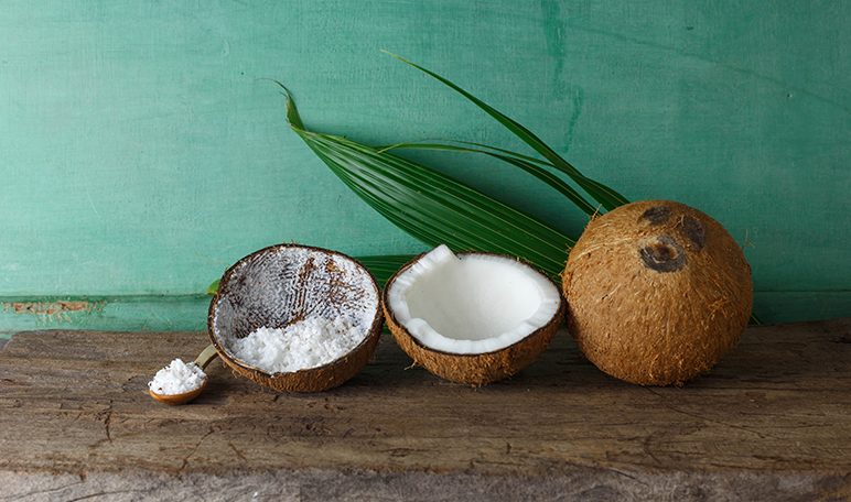 8 beneficios del aceite de coco para la piel y el cabello - ¡Siéntete Guapa!