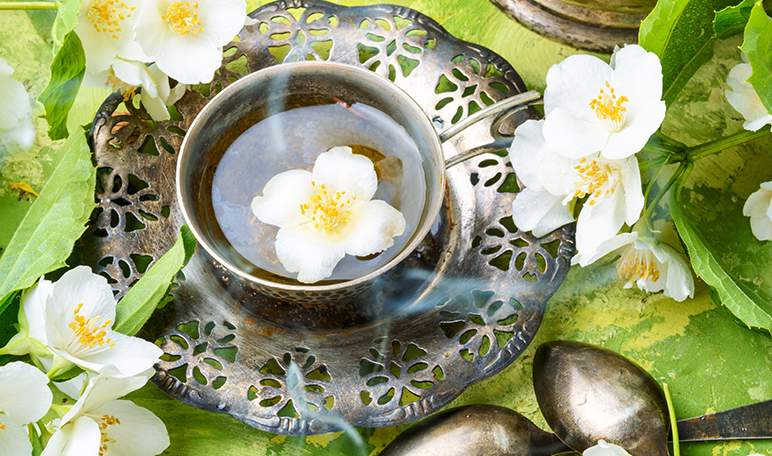 6 beneficios del té de jazmín - Siéntete Guapa