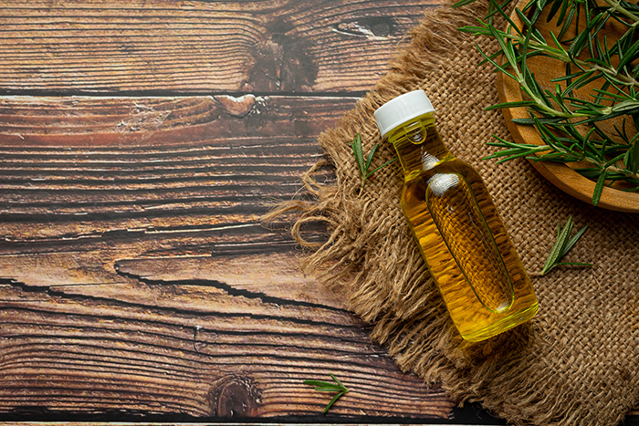 Beneficios del aceite de romero para la piel y el cabello - Siéntete Guapa